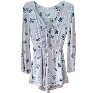 Astr The Label Lavender, Blue, and White Floral Long Sleeve Romper Size Small